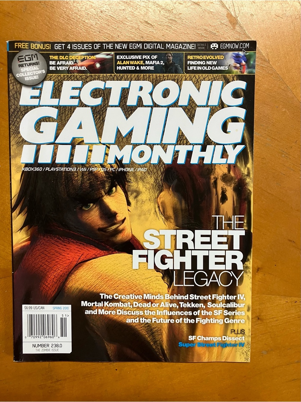 Vintage 2010 EGM Electronic Gaming Monthly Mag #238 Street Fighter Cover